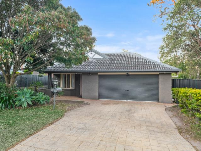 90 Flinders Crescent, Forest Lake, QLD 4078 House for Rent Ray White Forest Lake QLD