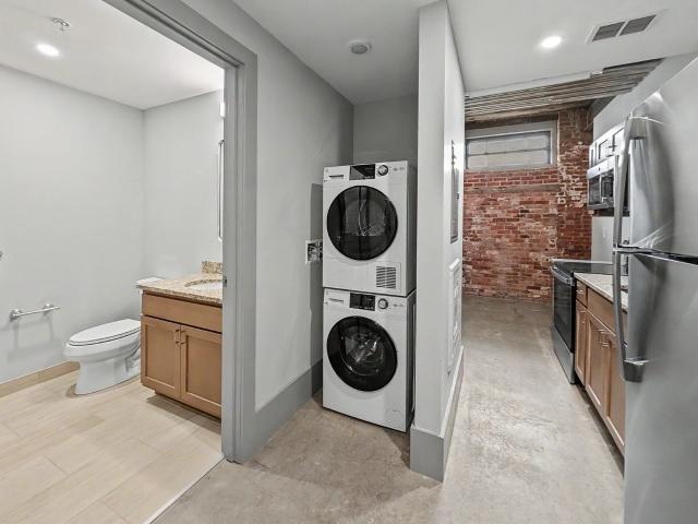 90 Grove St Unit LL6, Worcester, US, MA