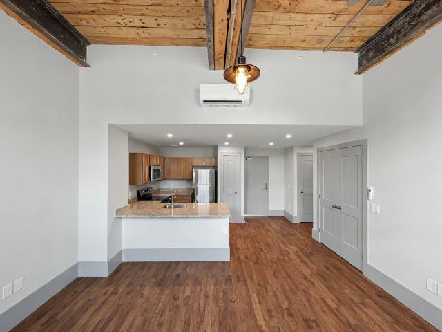 90 Grove St Unit 110, Worcester, US, MA
