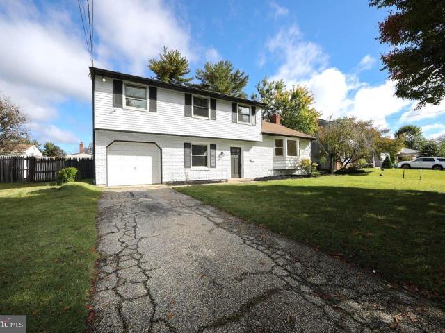90 Knollwood Drive