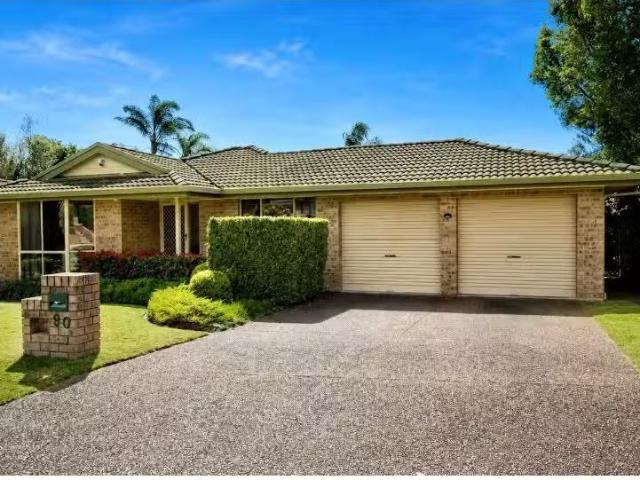 90 Langford Drive, Kariong House for rent Listed by Emma Moor.