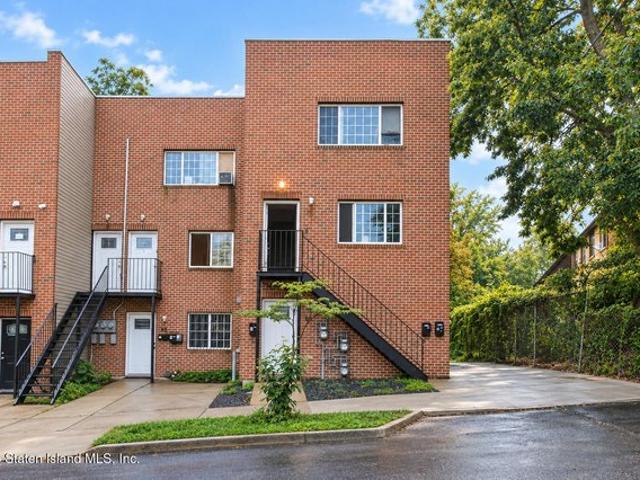 90 Layton Ave, Staten Island, NY 10301
