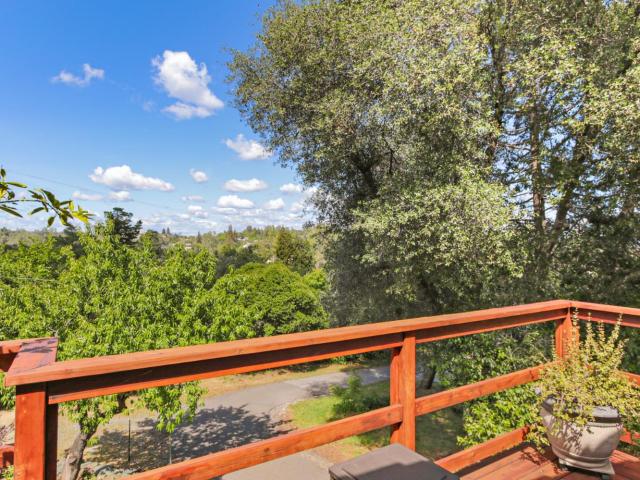 90 Lincoln Way, Auburn, CA 95603 | MLS #226023