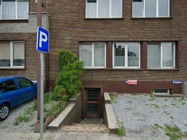 90 m2 apartment for rent in Charleroi