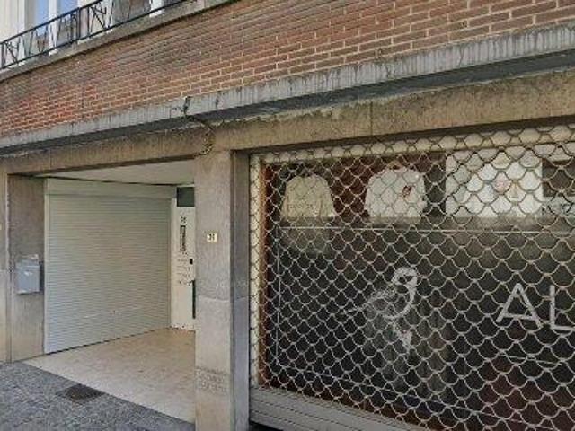 90 m2 apartment for rent in Charleroi