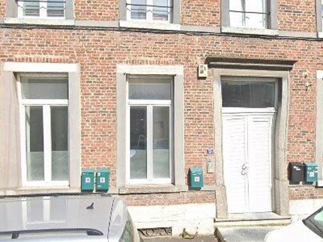90 m2 apartment for rent in Châtelet