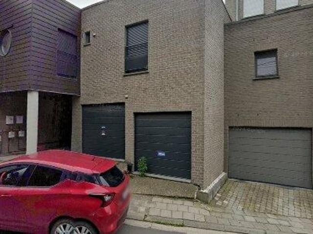 90 m2 apartment for rent in Grâce Hollogne
