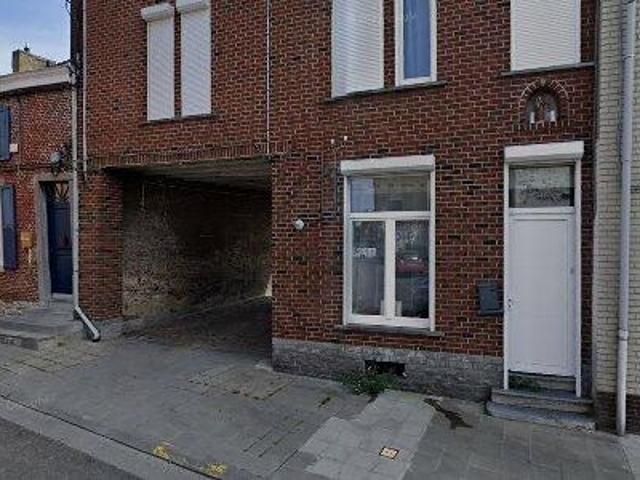 90 m2 apartment for rent in Fontaine l'Evêque