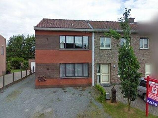 90 m2 apartment for rent in Hamme