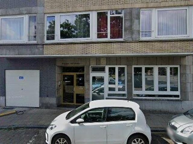 90 m2 apartment for rent in Luik