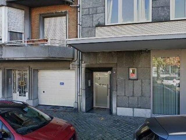 90 m2 apartment for rent in Luik