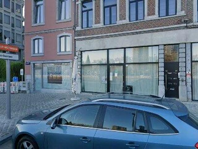 90 m2 apartment for rent in Luik