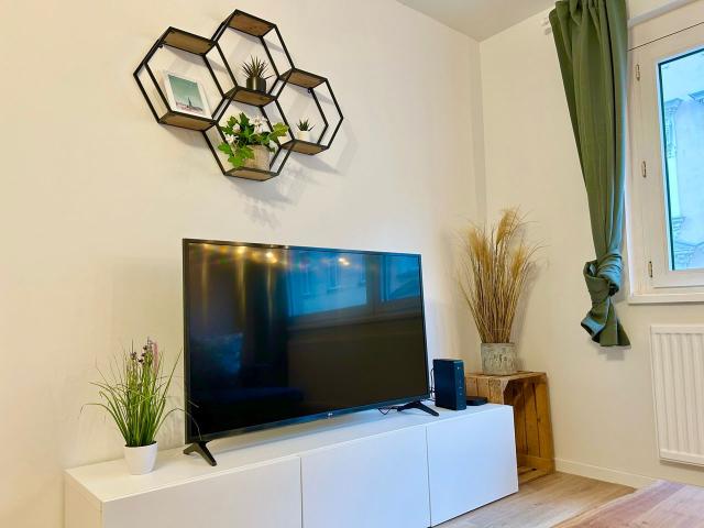 90 m2 | Stylish | Modern flat, Vienna Amsterdam Apartments for Rent