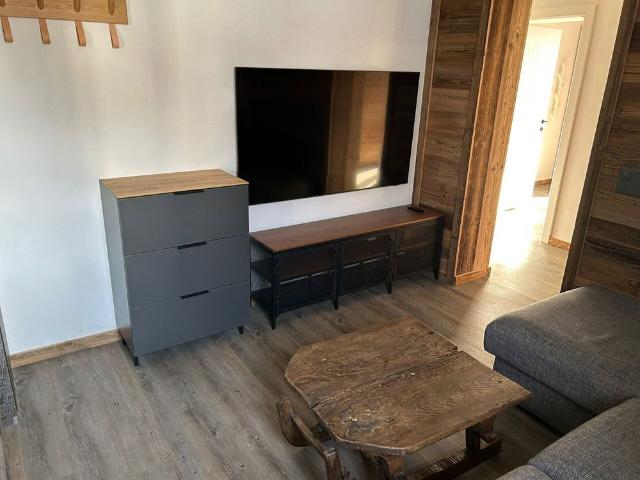 90 m², 1. Stock
