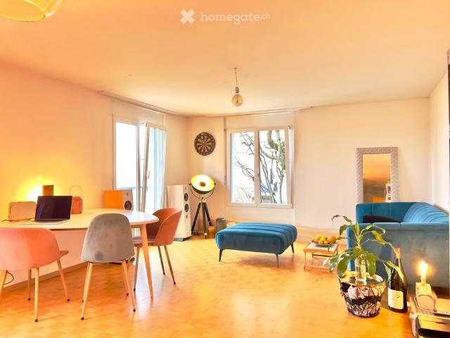 90 m²