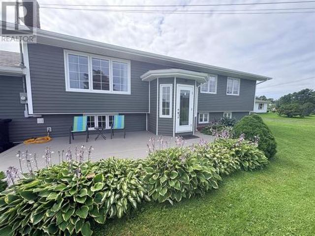 90 Main Street, Comfort Cove Newstead, NL, A0G 3K0 house for sale | Listing ID 1302 | Royal LePage