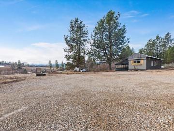 90 Messick Ln