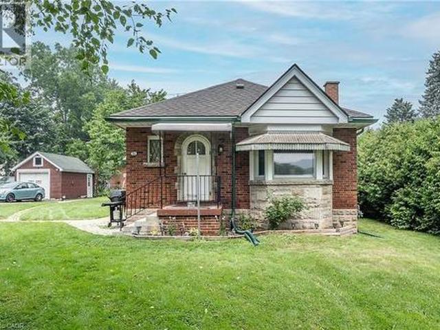 90 Osler Drive, Dundas, ON, L9H 4B5 house for sale | Listing ID 40849 | Royal LePage