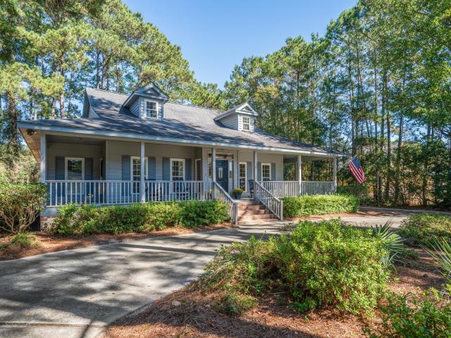 90 Parkview Dr