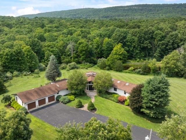 90 Phillips Rd
