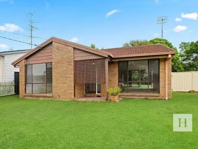 90 Pinehurst Way, Blue Haven, NSW 2262