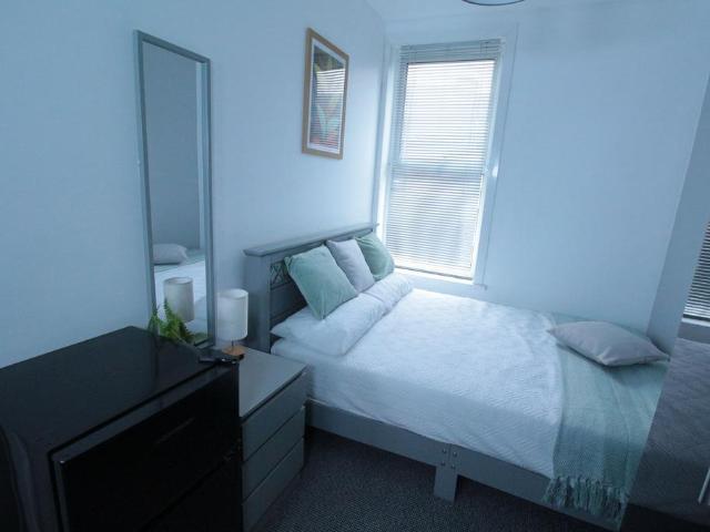 90 Portland Street, Lincoln. 1 bed in a house share to rent £515 pcm £119 pw