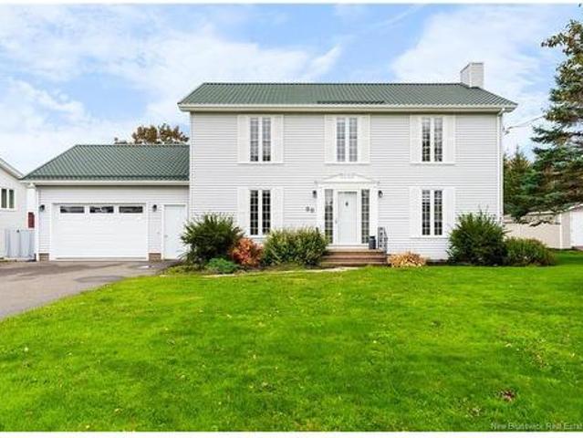 90 Rue Acadie, Bouctouche, NB, E4S 2T4 house for sale | Listing ID NB149570 | Royal LePage