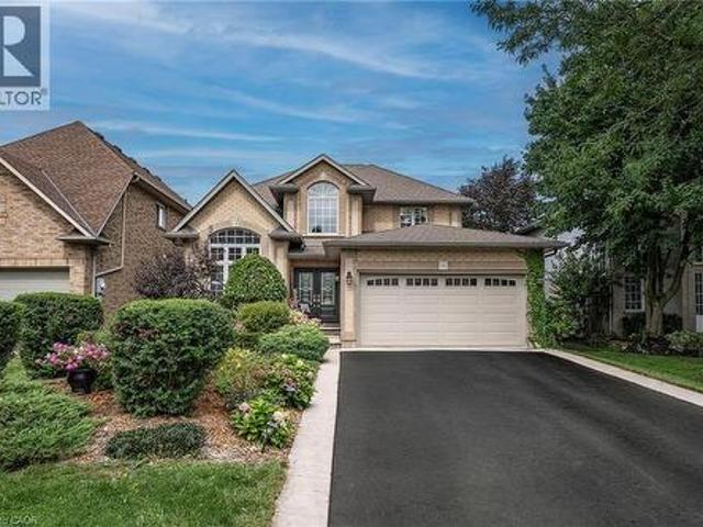 90 Surrey Drive, Ancaster, ON, L9K 1L9 house for sale | Listing ID 40860 | Royal LePage