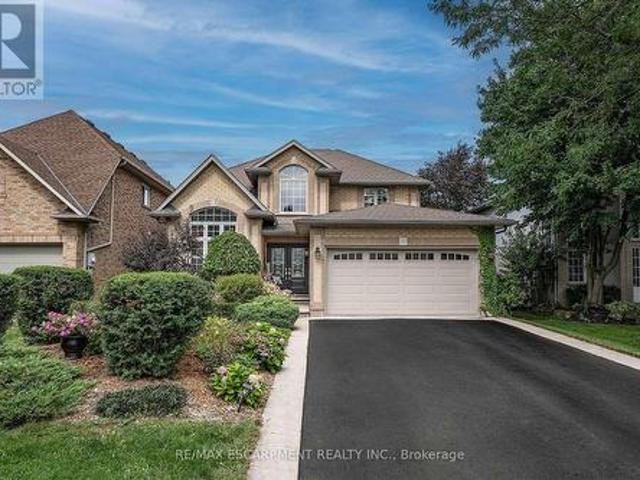 90 Surrey Drive, Hamilton, ON, L9K 1L9 house for sale | Listing ID X13746 | Royal LePage