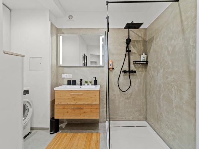 90m2 | Designer 4 Room Apartment, Vienna Amsterdam Apartments for Rent