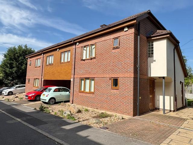 90A Back Bentley Grove, Meanwood, Leeds LS6, 1 bed flat to rent, £900 pcm | PrimeLocation