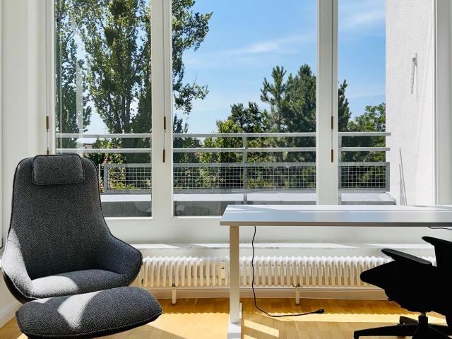 90sqm Penthouse in Zoo Quarter with Underground Parking, Hannover Amsterdam Apartments for Rent