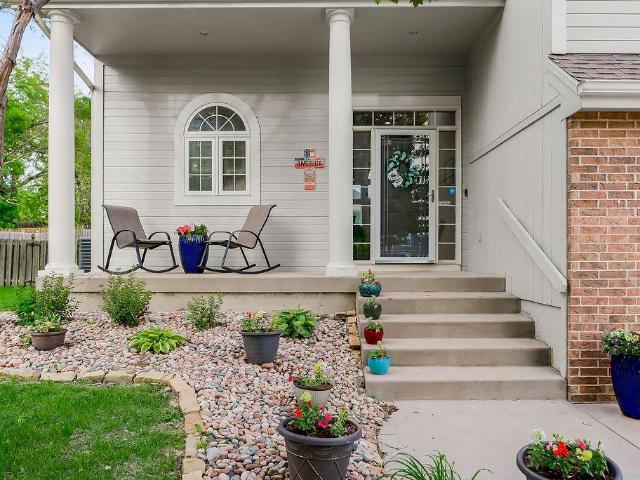 9105 N Kansas Court