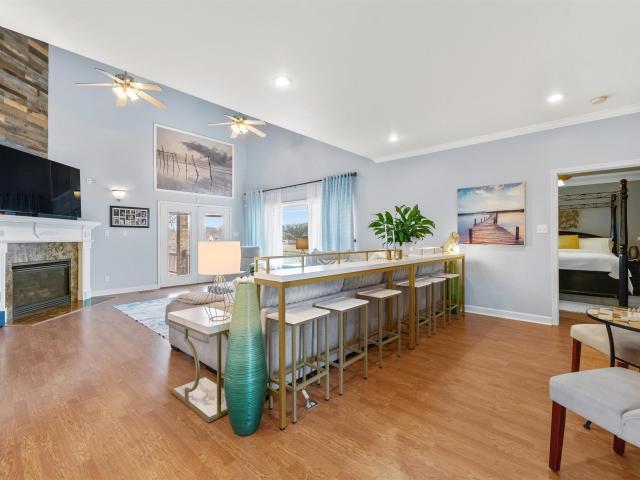 9109 Wooded Acres