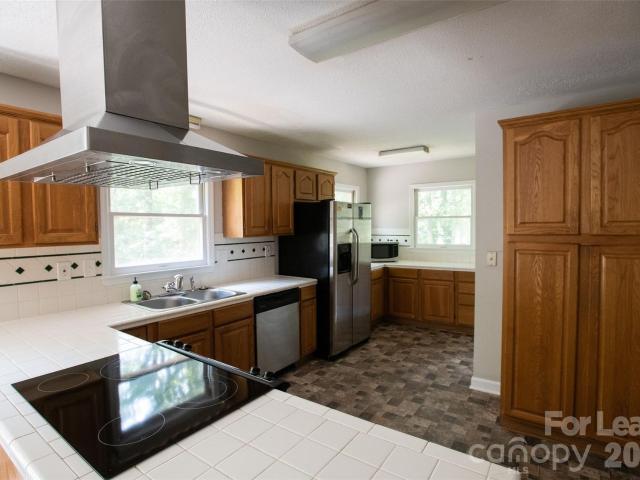 9100 Nash Avenue, Charlotte, US, NC