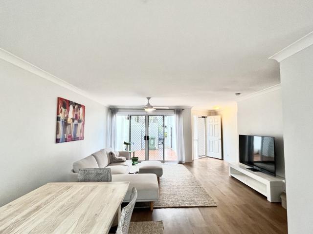 9/100 Cotlew Street EastSouthport QLD 4215, Australia