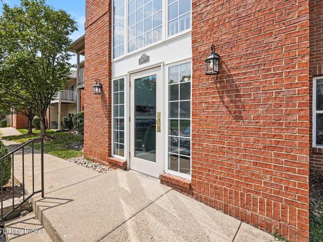9100 Hawthorne Pointe Dr 201