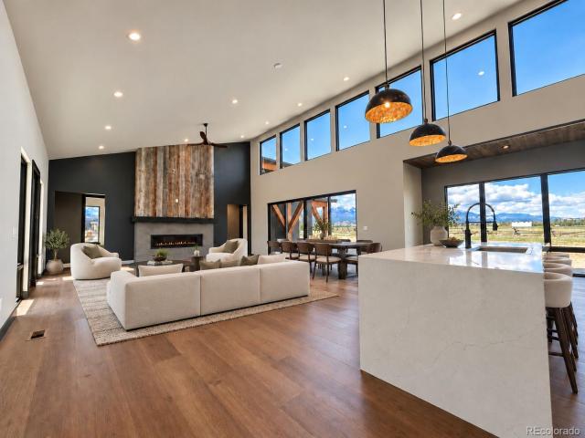 9102 Sheridan Loop
