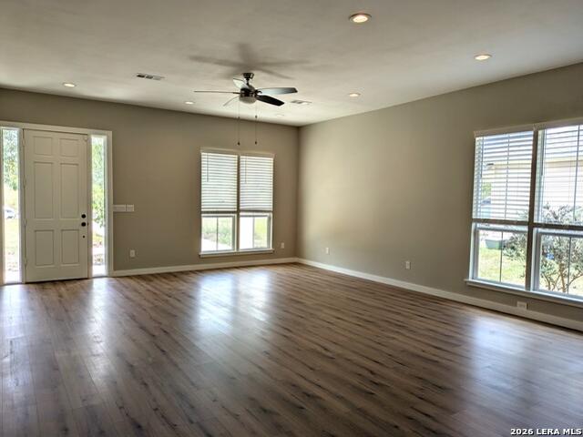 910 Country Club Dr