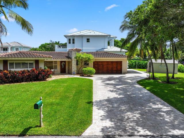 910 Banyan Dr, Delray Beach, FL 33483 | MLS #B26005