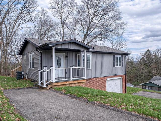910 Burton Ave, Youngwood, PA 15697 | MLS #1746
