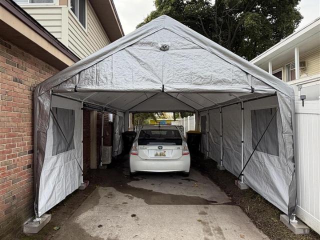 910 Elizabeth Court