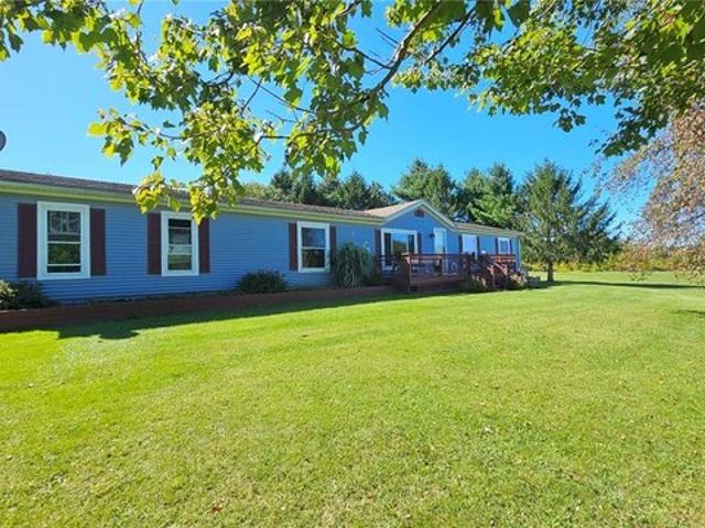 910 French St, Parish, NY 13131