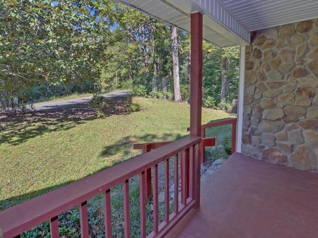910 Hells Hollow Road