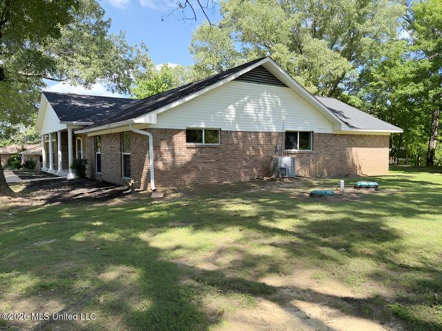 910 Newitt Vick Drive