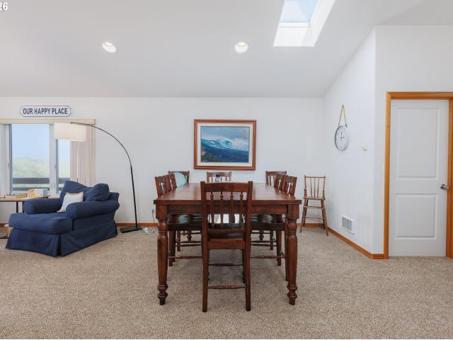 910 nw oceania dr