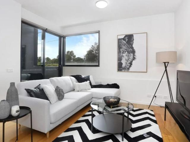 9/10 Snapshot Drive, Coburg North