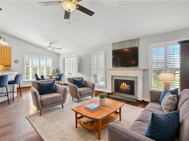 910 Ridgepointe Pl Cir, Unit 96, Lake St. Louis, MO 63367 | MLS #25016