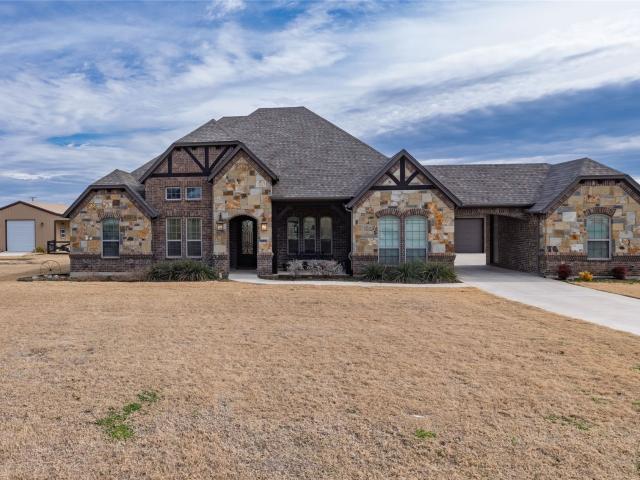 9111 Iron Mountain Trail, Justin, US, TX