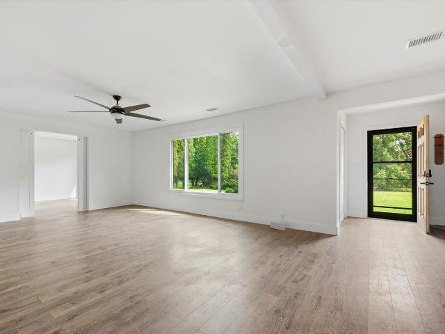9112 E Miller Road
